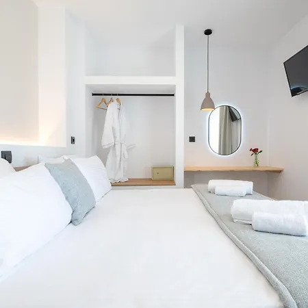 Bella Vista Stegna 아파트호텔 3*